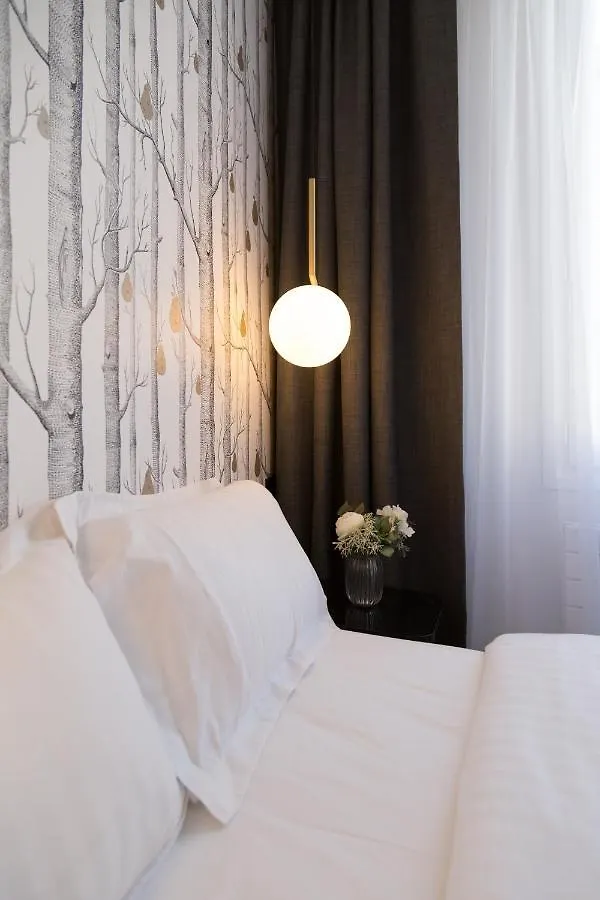 So Marais Hotel 2*